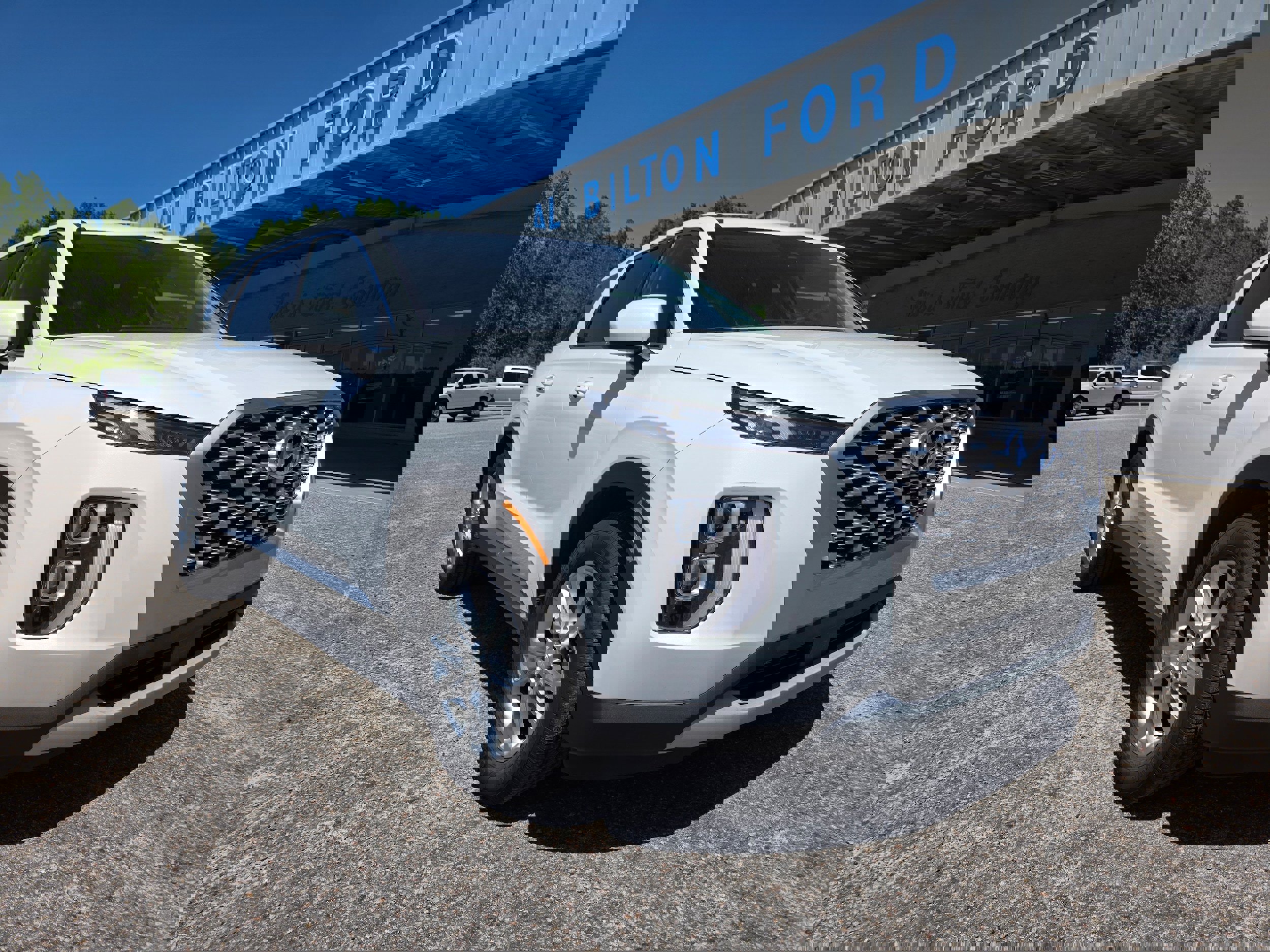 Used 2020 Hyundai Palisade SE image 1