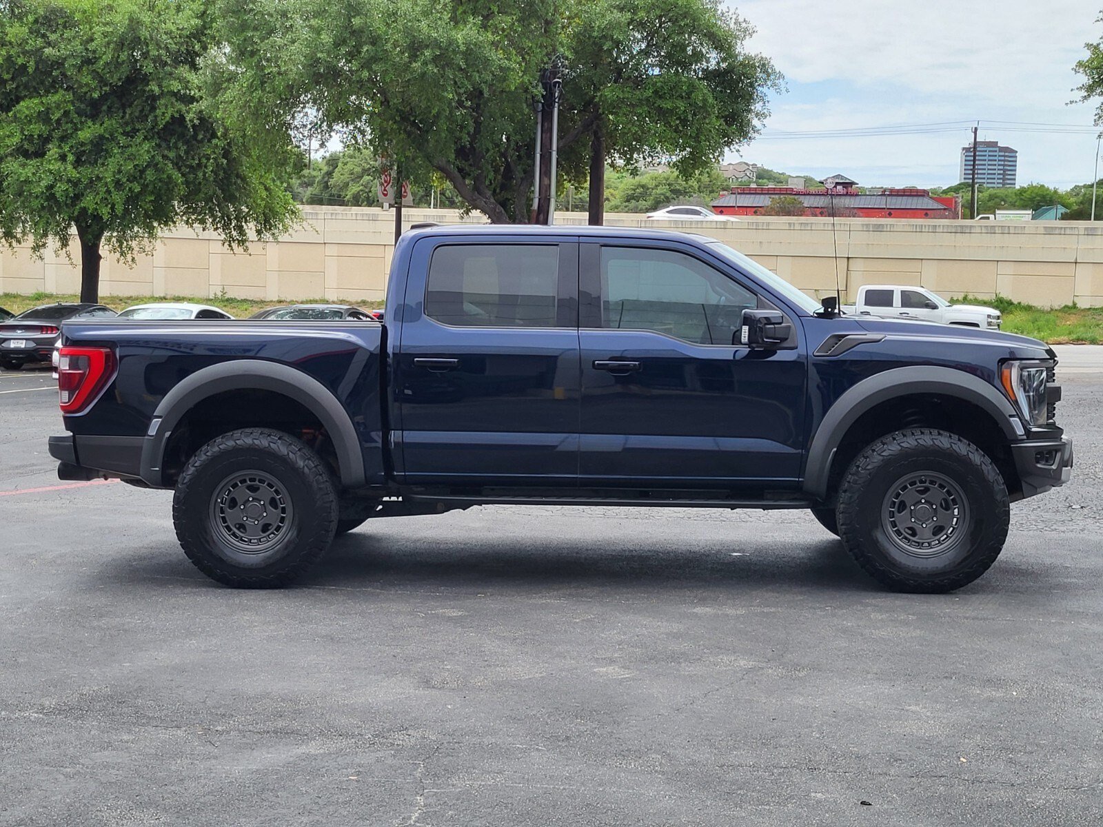 Used 2023 Ford F150 Raptor AWD/4WD image 2