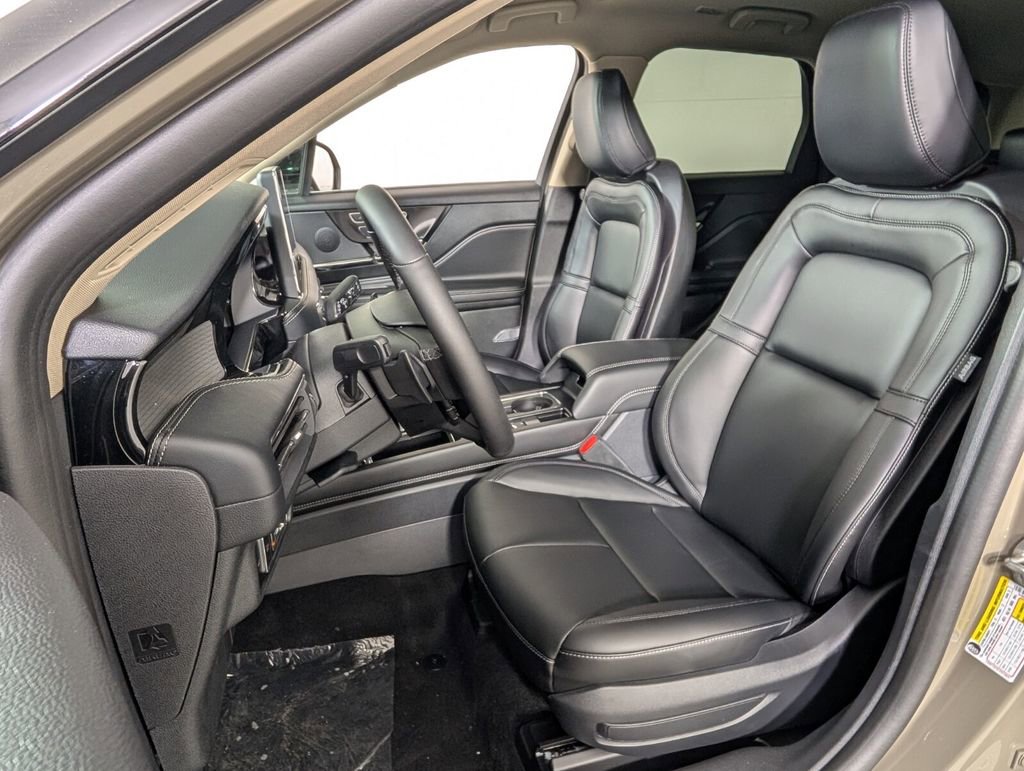 New 2025 Lincoln Corsair FWD image 5