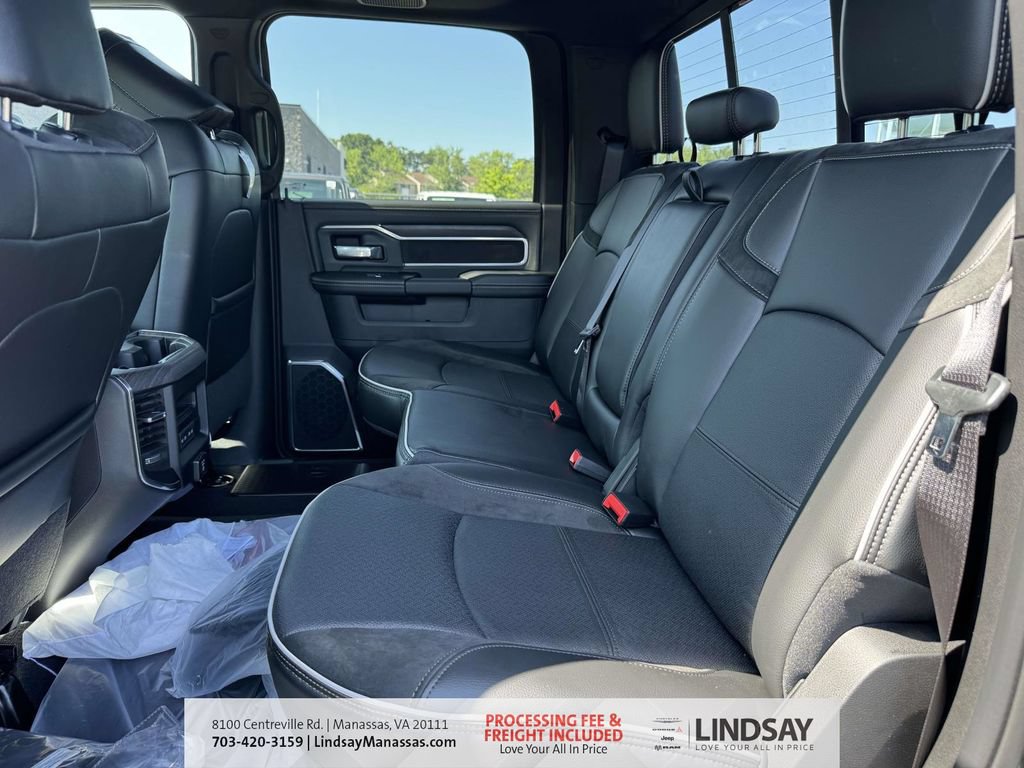 New 2026 RAM 2500 Laramie AWD/4WD image 19