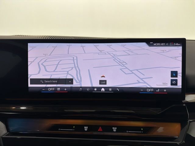 Used 2025 BMW i5 xDrive40 w/ Premium Package image 33