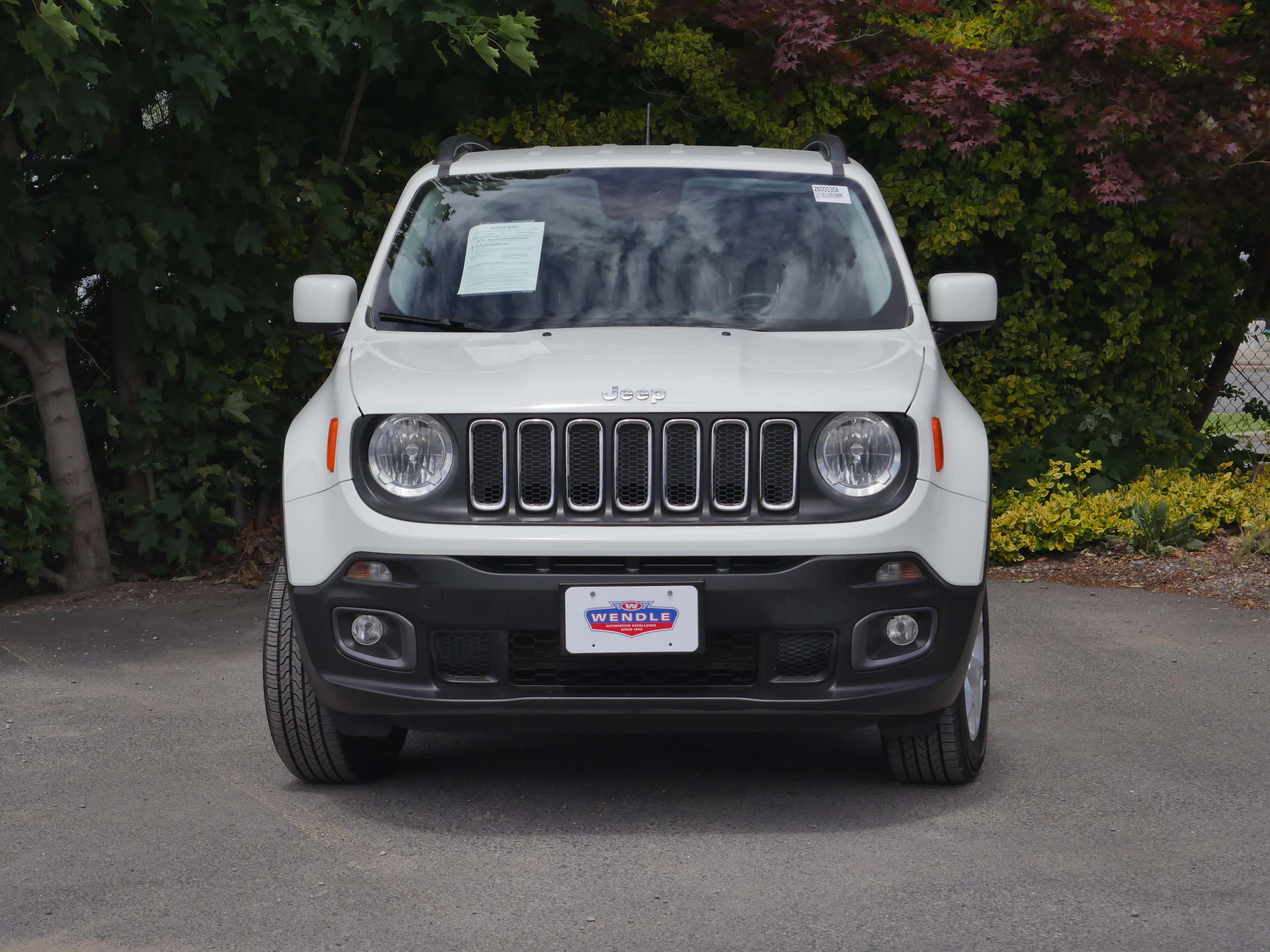 Used 2017 Jeep Renegade Latitude AWD/4WD image 30
