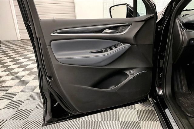 Used 2023 Buick Enclave Essence w/ Sport Touring Edition AWD/4WD image 20