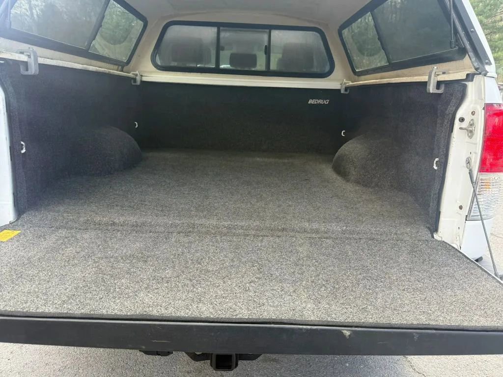 Used 2010 Toyota Tundra 4x4 Double Cab image 17