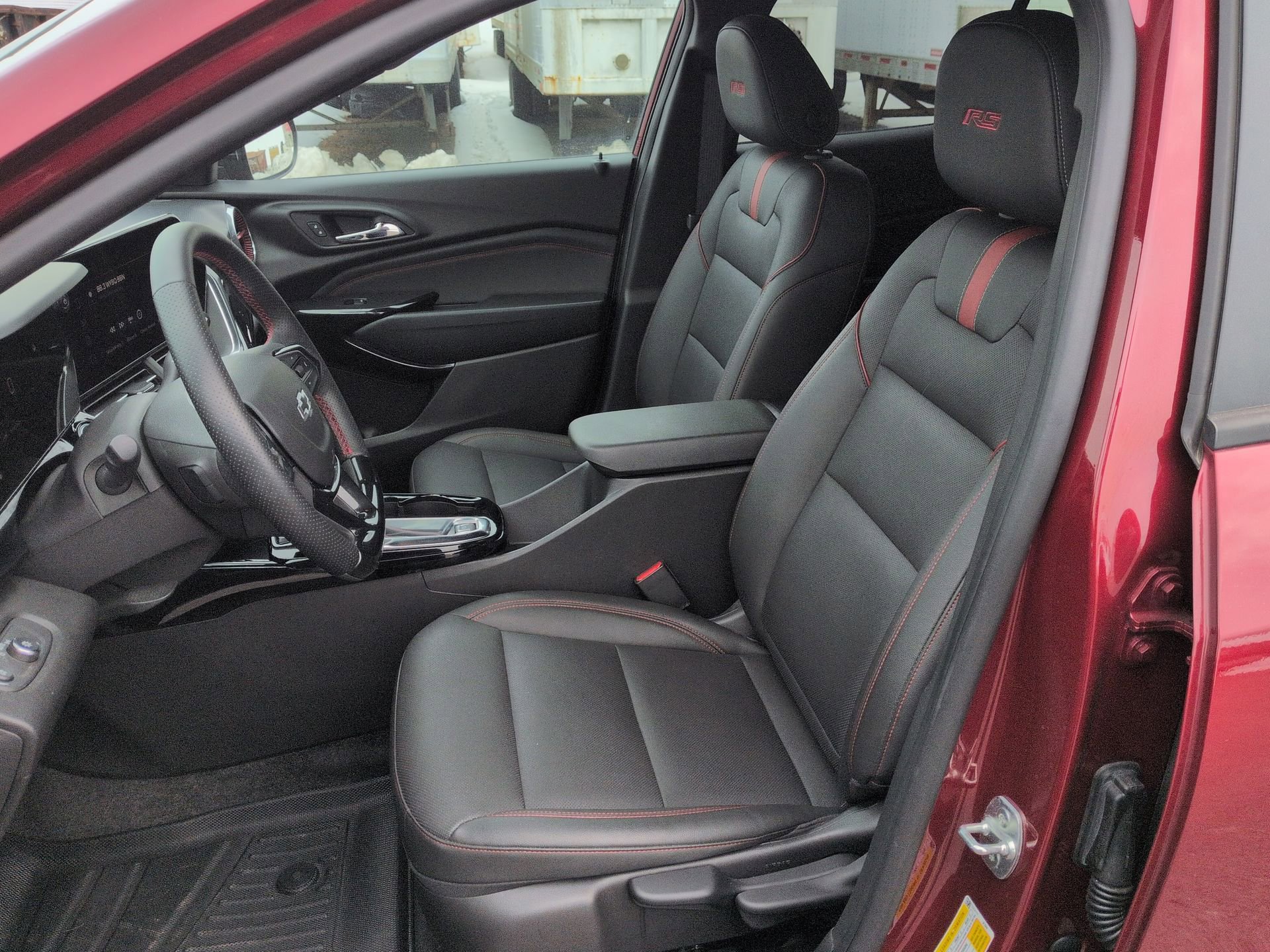 Certified 2024 Chevrolet Trax RS image 18