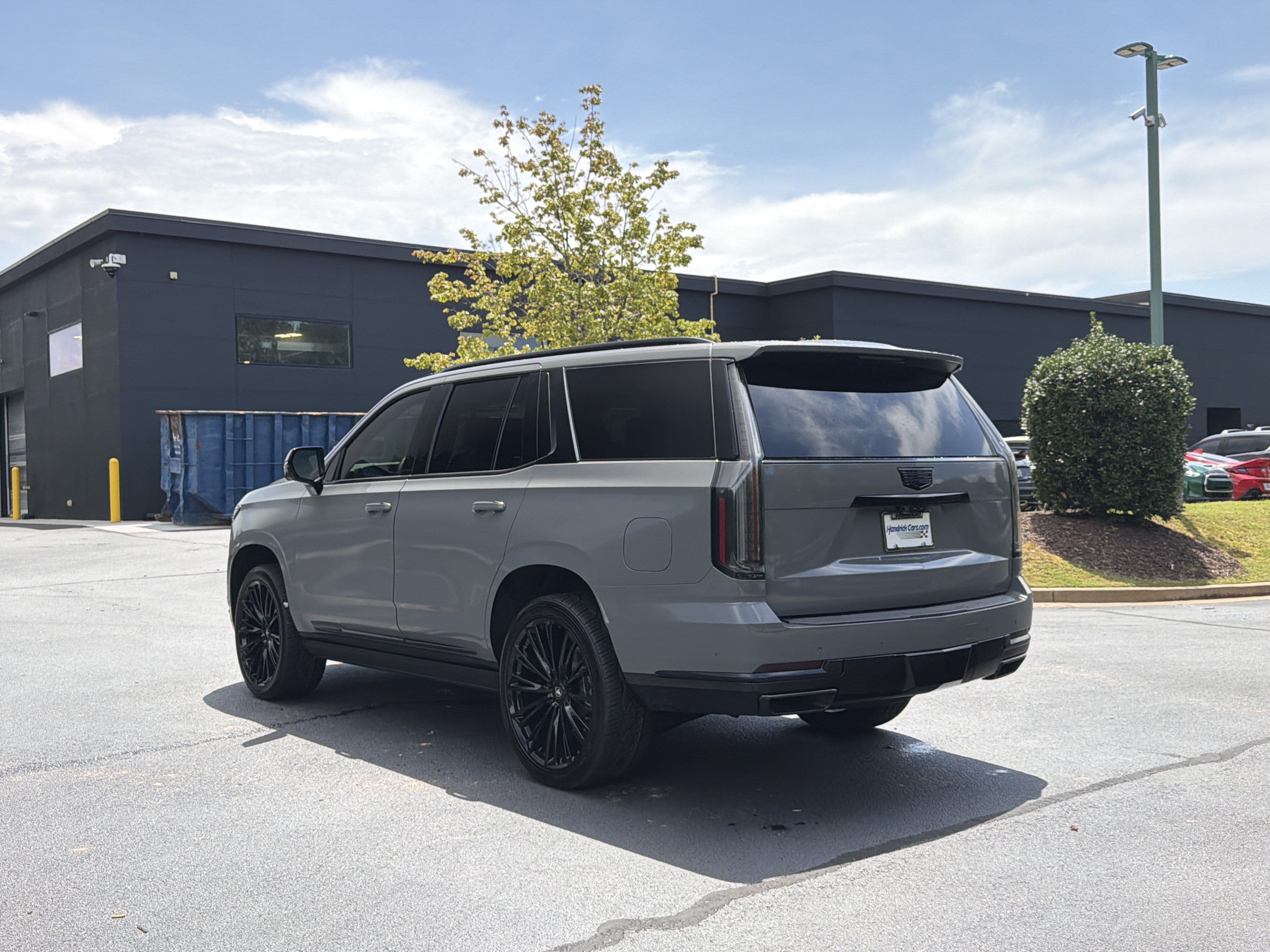Used 2026 Cadillac Escalade Platinum Sport w/ LPO, Floor Liner Package AWD/4WD image 17
