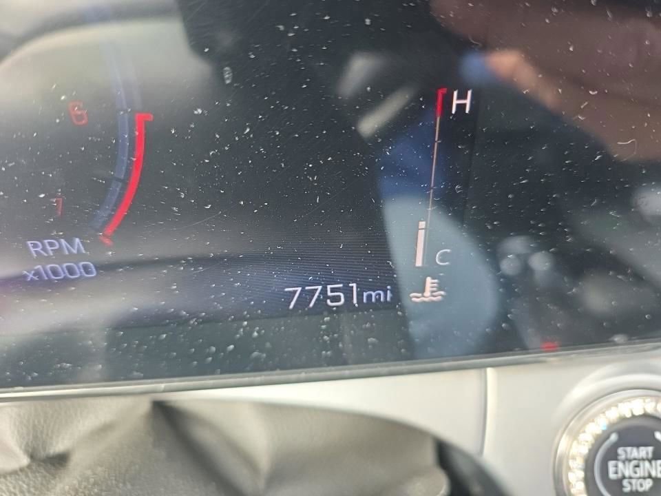 Used 2025 Chevrolet Trax LT w/ LT Convenience Package image 16