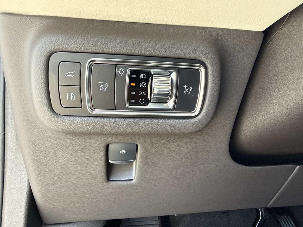 New 2026 Lincoln Nautilus Black Label AWD/4WD image 32