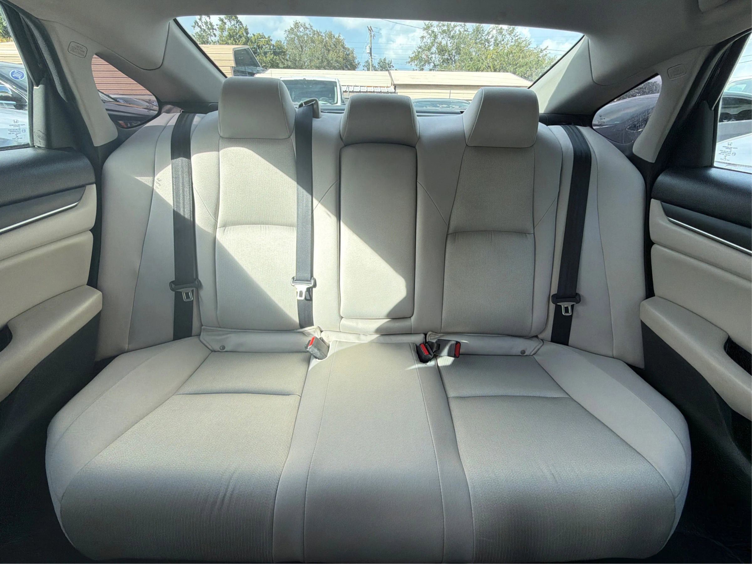 Used 2018 Honda Accord LX image 21