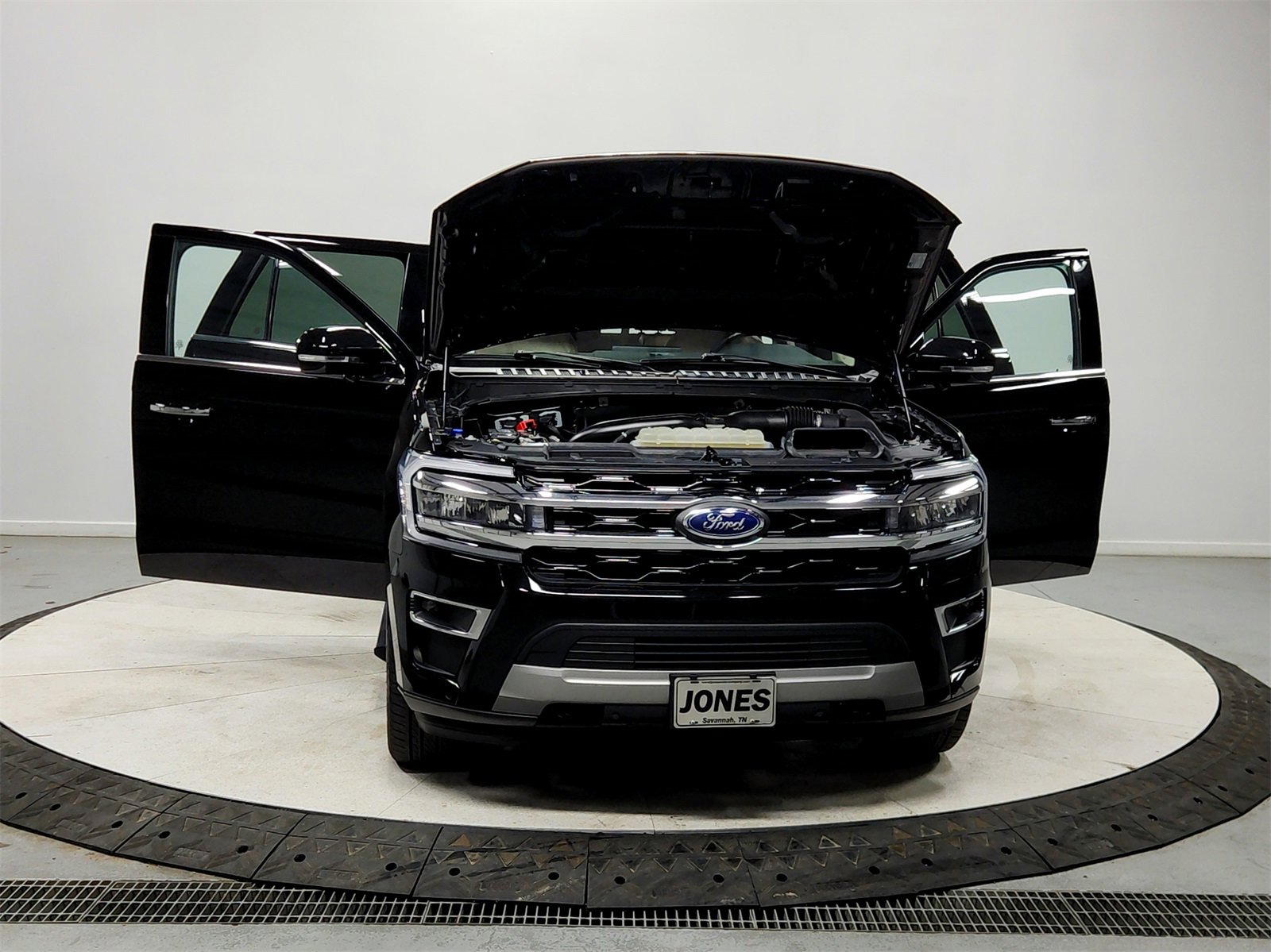 Used 2023 Ford Expedition Limited image 10