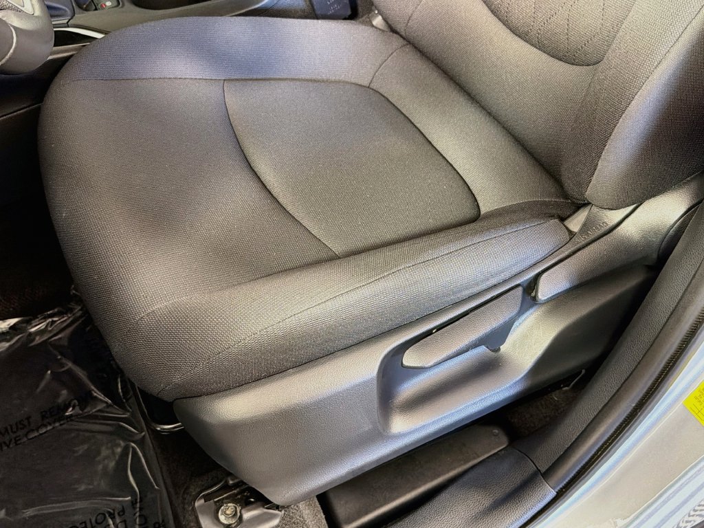 Used 2023 Toyota Corolla Cross LE w/ Moonroof Package AWD/4WD image 16