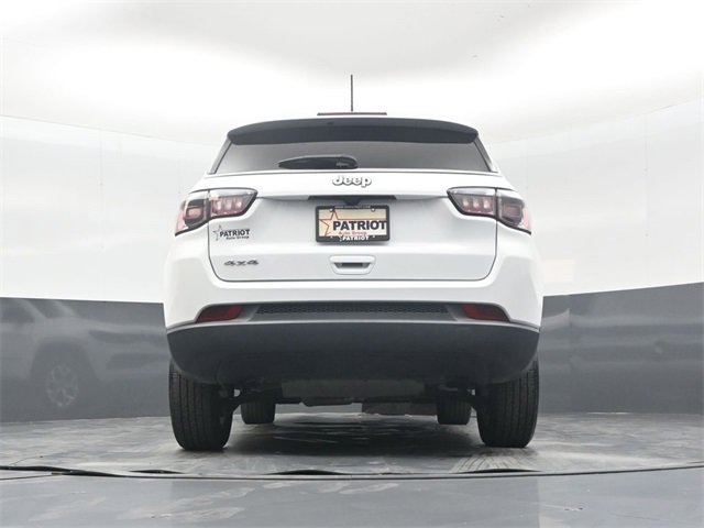 Used 2025 Jeep Compass Sport image 41