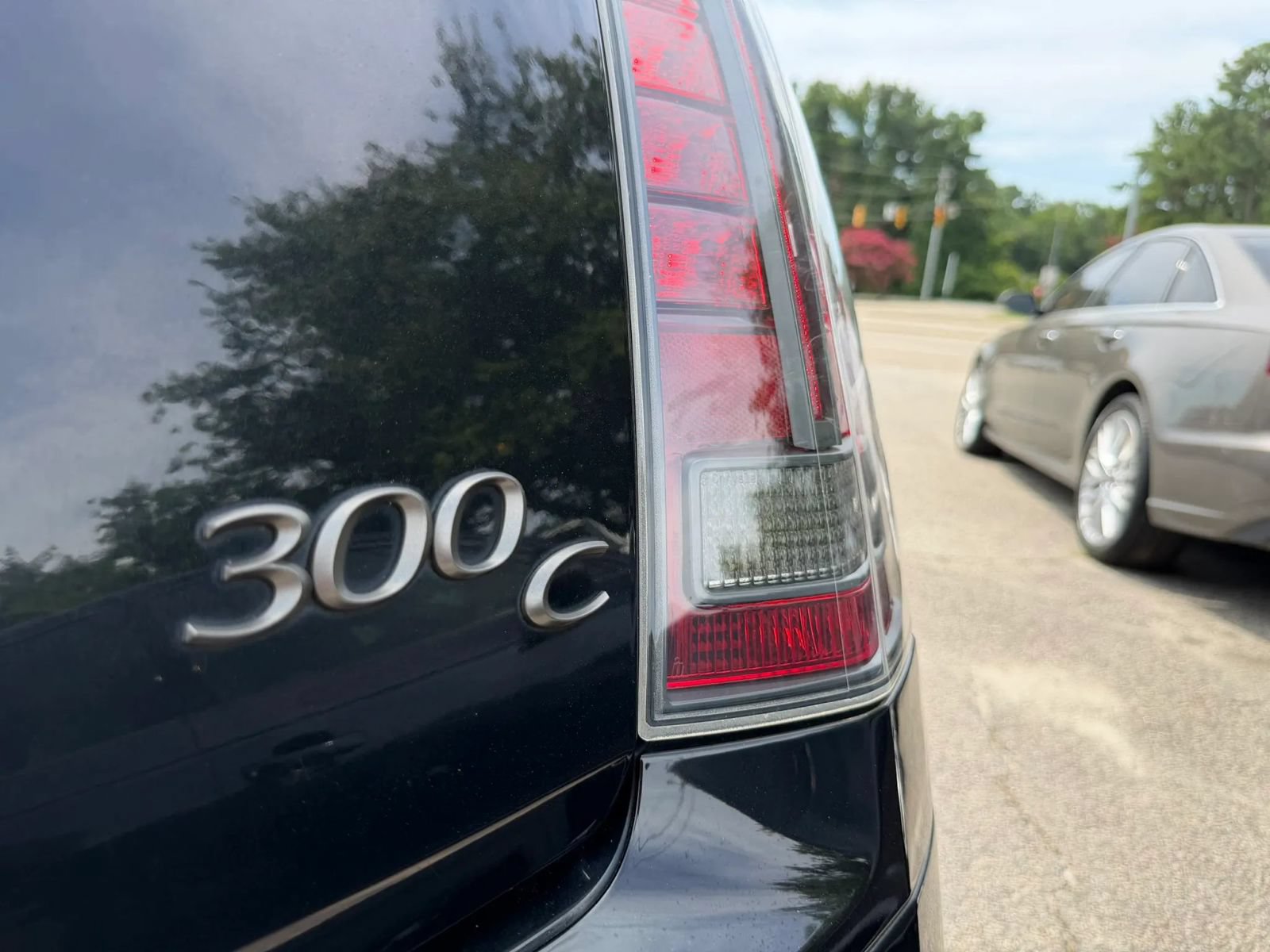 Used 2013 Chrysler 300 C RWD image 6