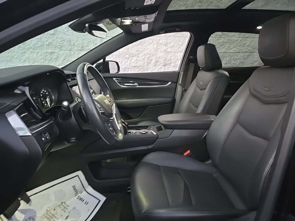Certified 2022 Cadillac XT5 Premium Luxury w/ LPO, Floor Liner Package AWD/4WD image 14