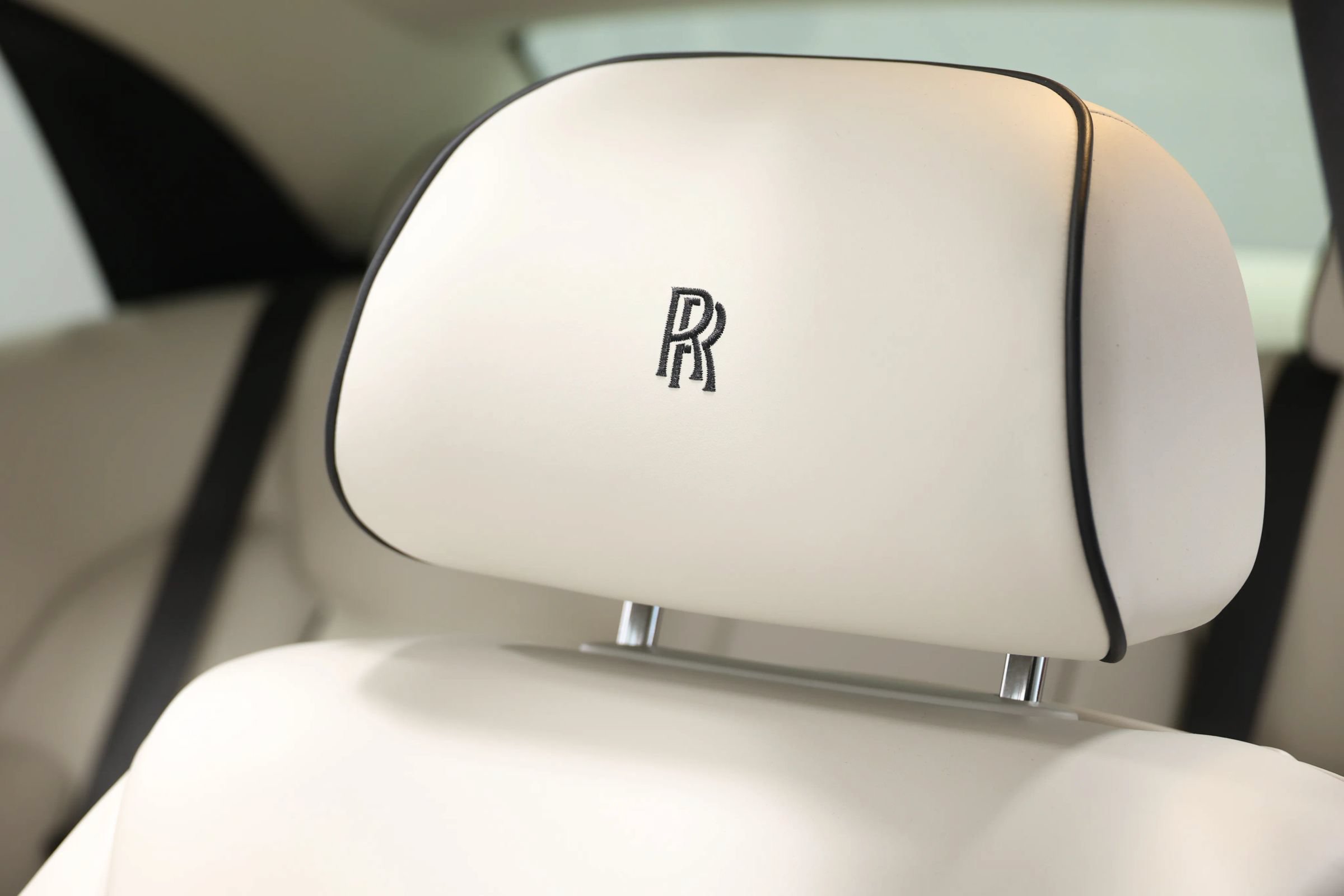 Used 2017 Rolls-Royce Ghost RWD image 20