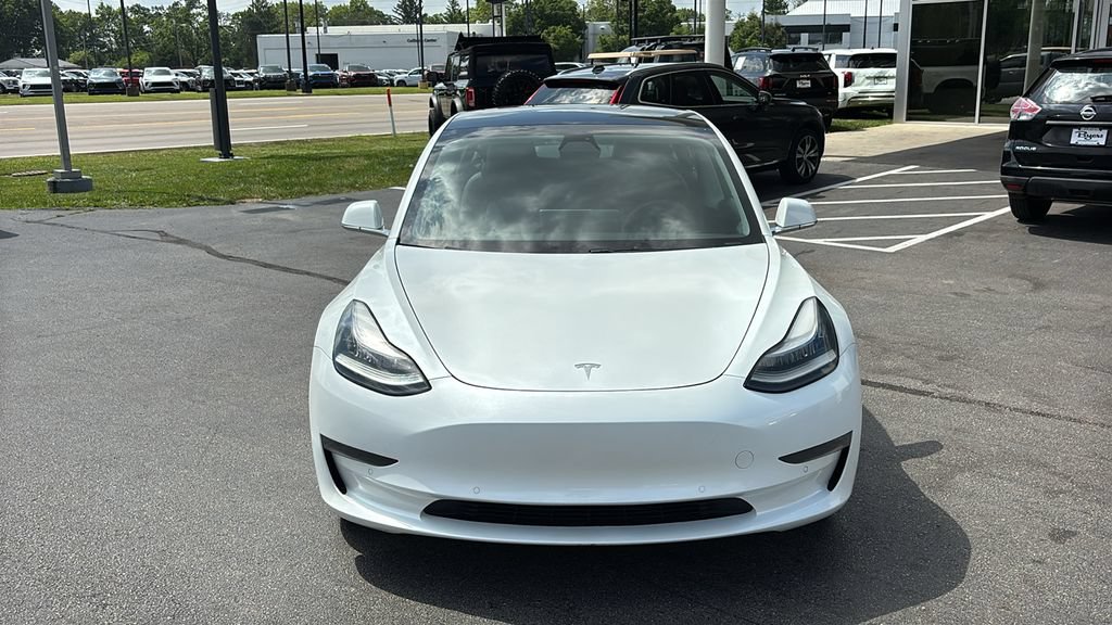 Used 2020 Tesla Model 3 Standard Range Plus RWD image 5
