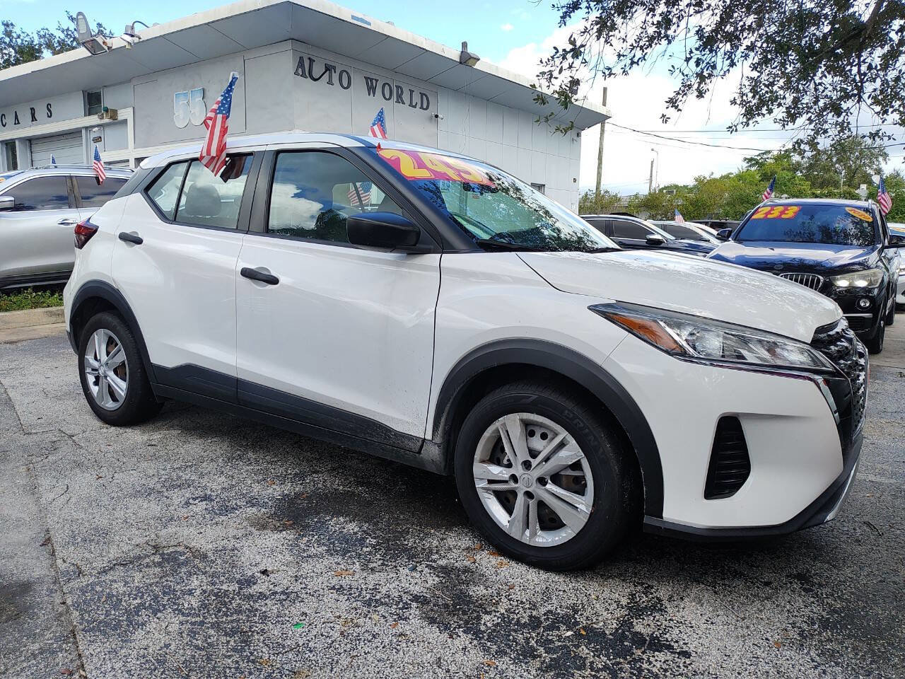 Used 2022 Nissan Kicks S FWD image 14