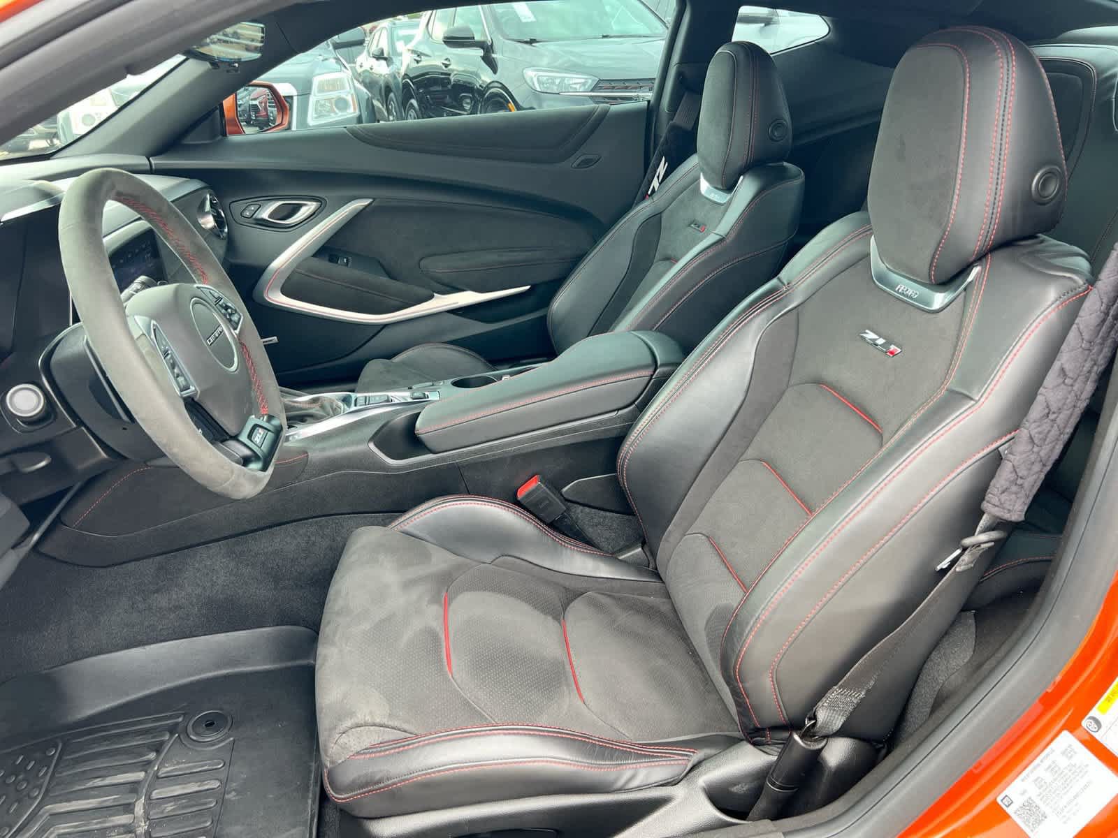 Used 2022 Chevrolet Camaro ZL1 RWD image 19