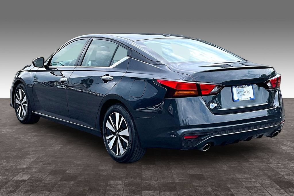 Used 2020 Nissan Altima 2.5 SV FWD image 25