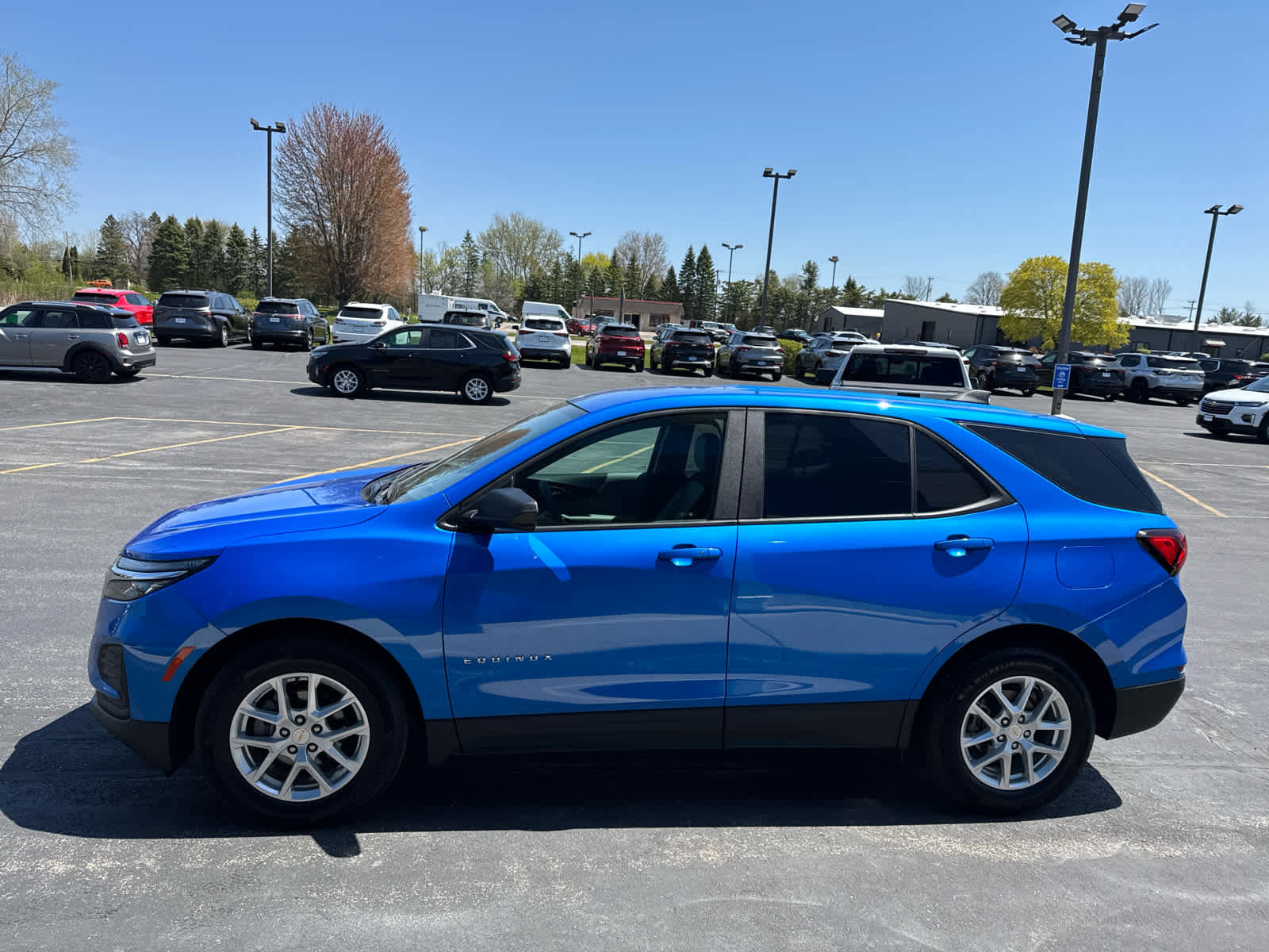 Used 2024 Chevrolet Equinox LS w/ LS Convenience Package image 10