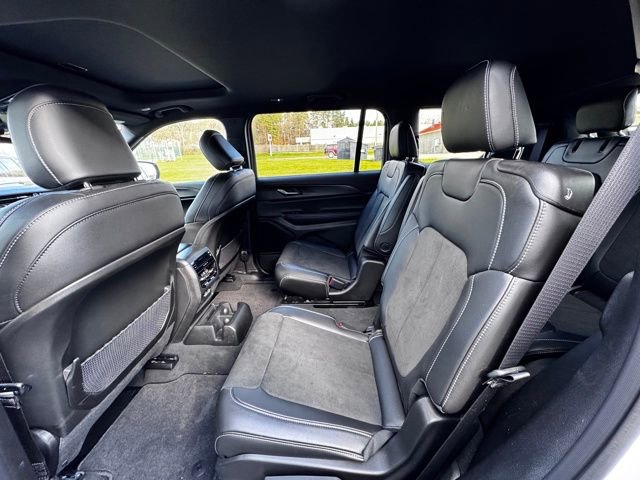 New 2025 Jeep Grand Cherokee L Altitude image 17