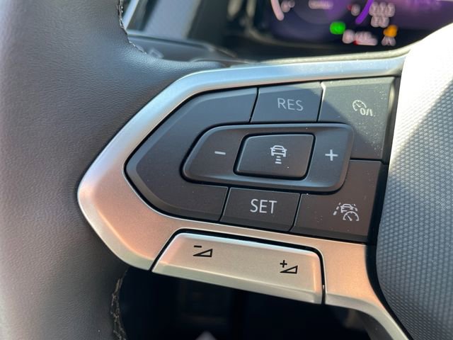 New 2025 Volkswagen Atlas Peak Edition SE image 21