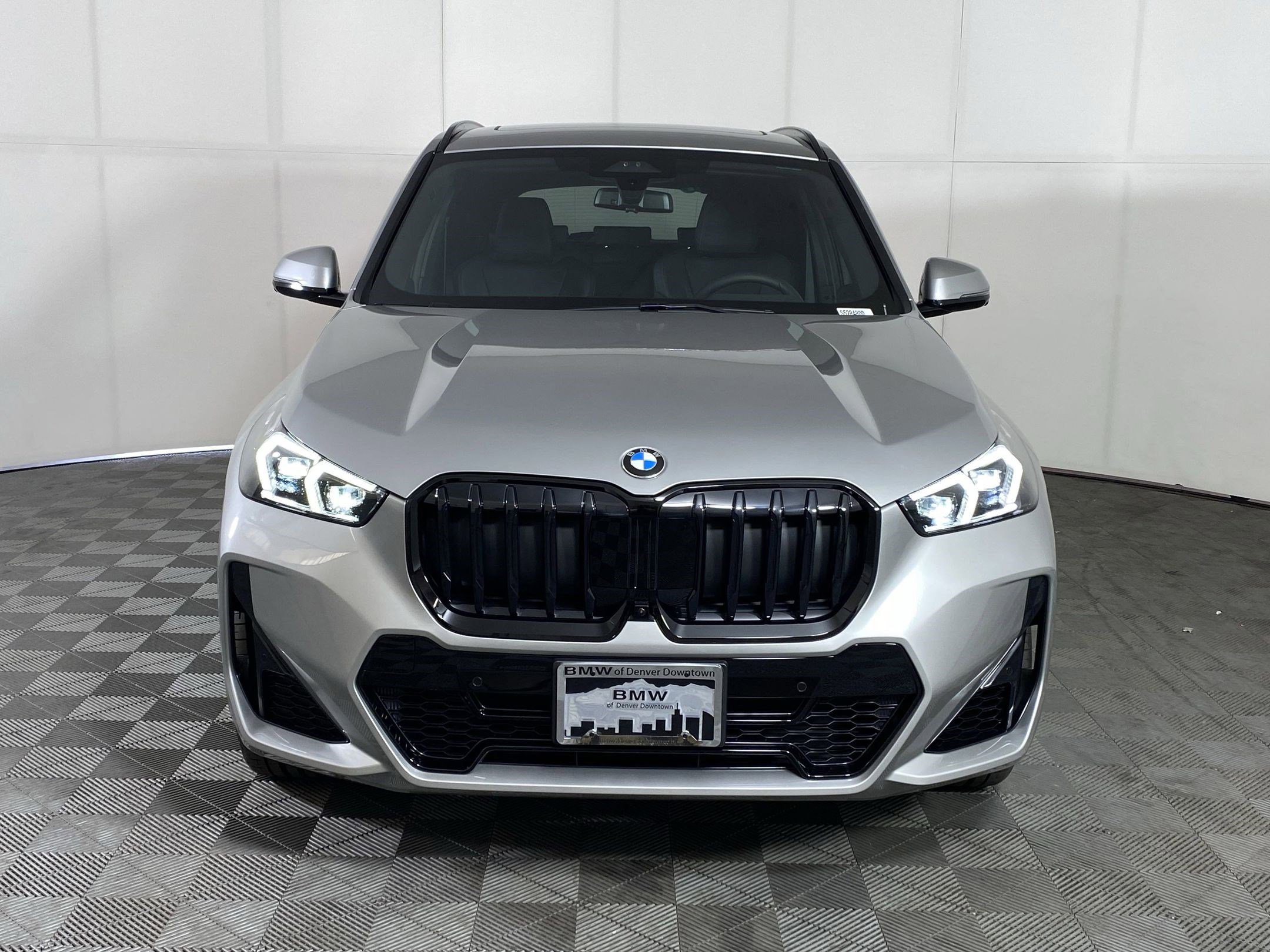 Used 2025 BMW X1 xDrive28i w/ Technology Package image 5