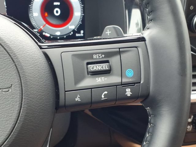 Certified 2025 Nissan Pathfinder Platinum w/ Cargo Package FWD image 25