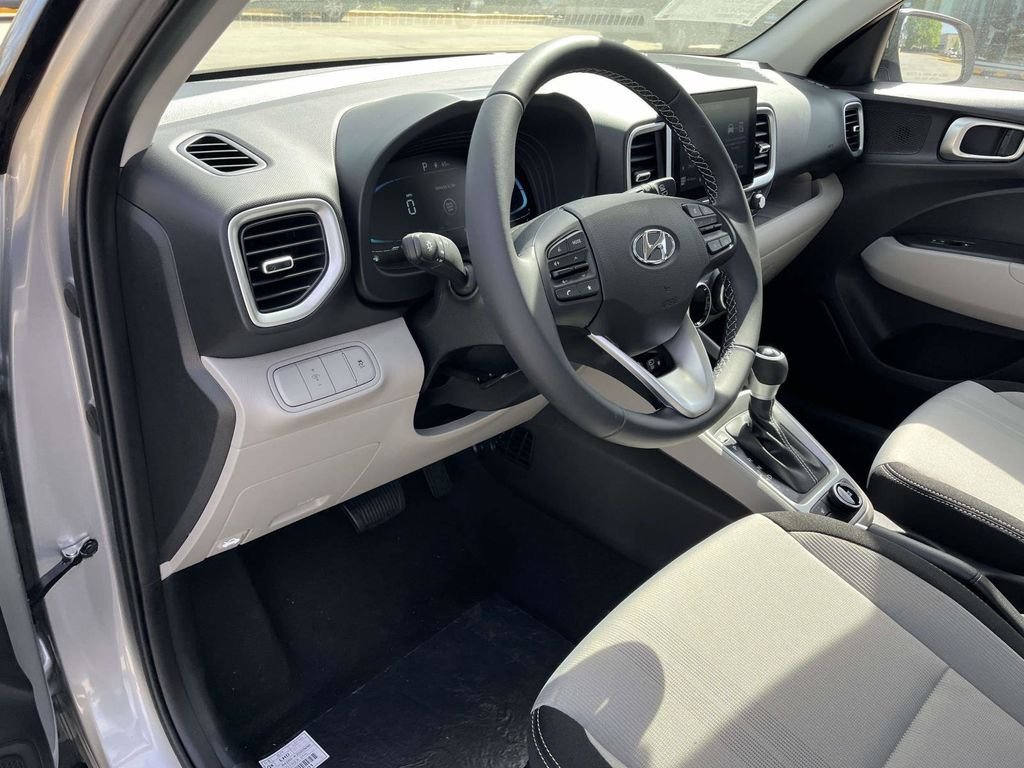 New 2026 Hyundai Venue SEL FWD image 10