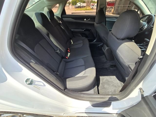 Used 2021 Kia K5 LX FWD image 13