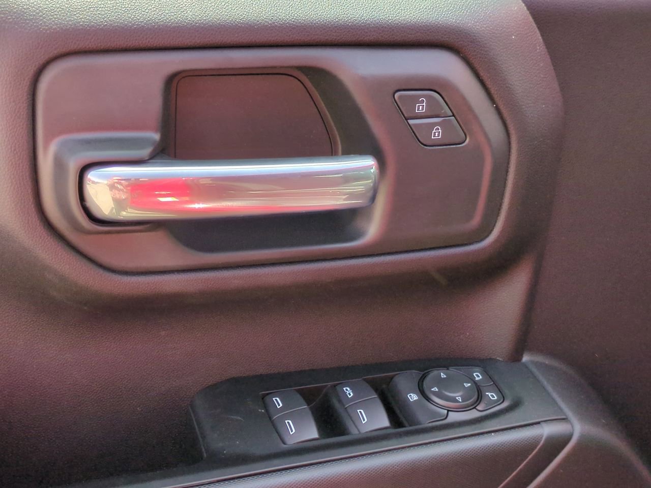 New 2025 Chevrolet Silverado 1500 Custom image 22