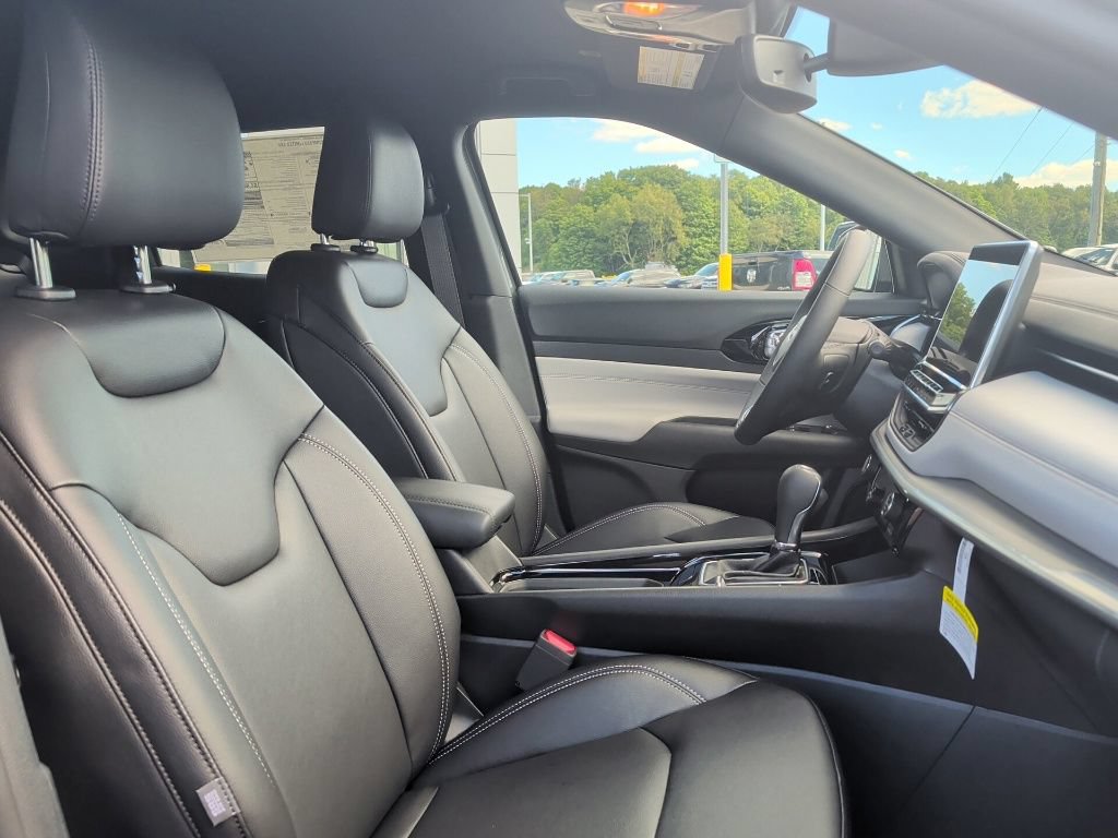 New 2026 Jeep Compass Limited AWD/4WD image 12
