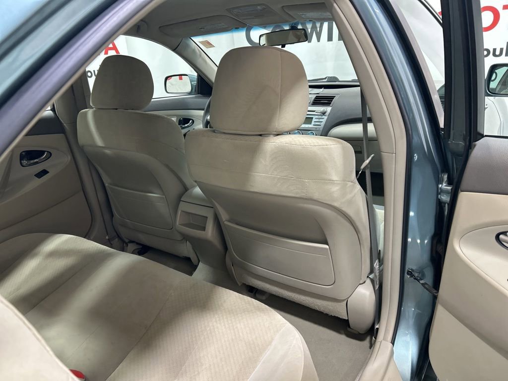 Used 2009 Toyota Camry LE image 15