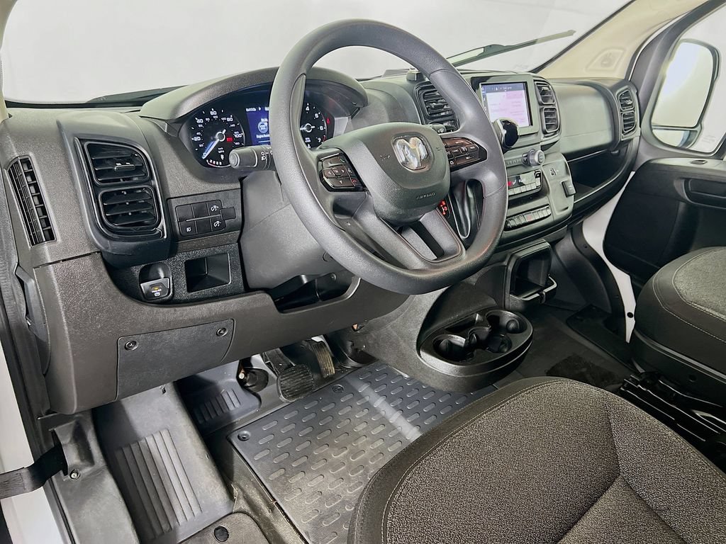 Used 2024 RAM ProMaster 2500 w/ Convenience Group FWD image 9