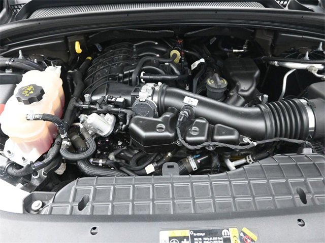 Used 2023 Jeep Grand Cherokee L Limited w/ Black Appearance Package image 32