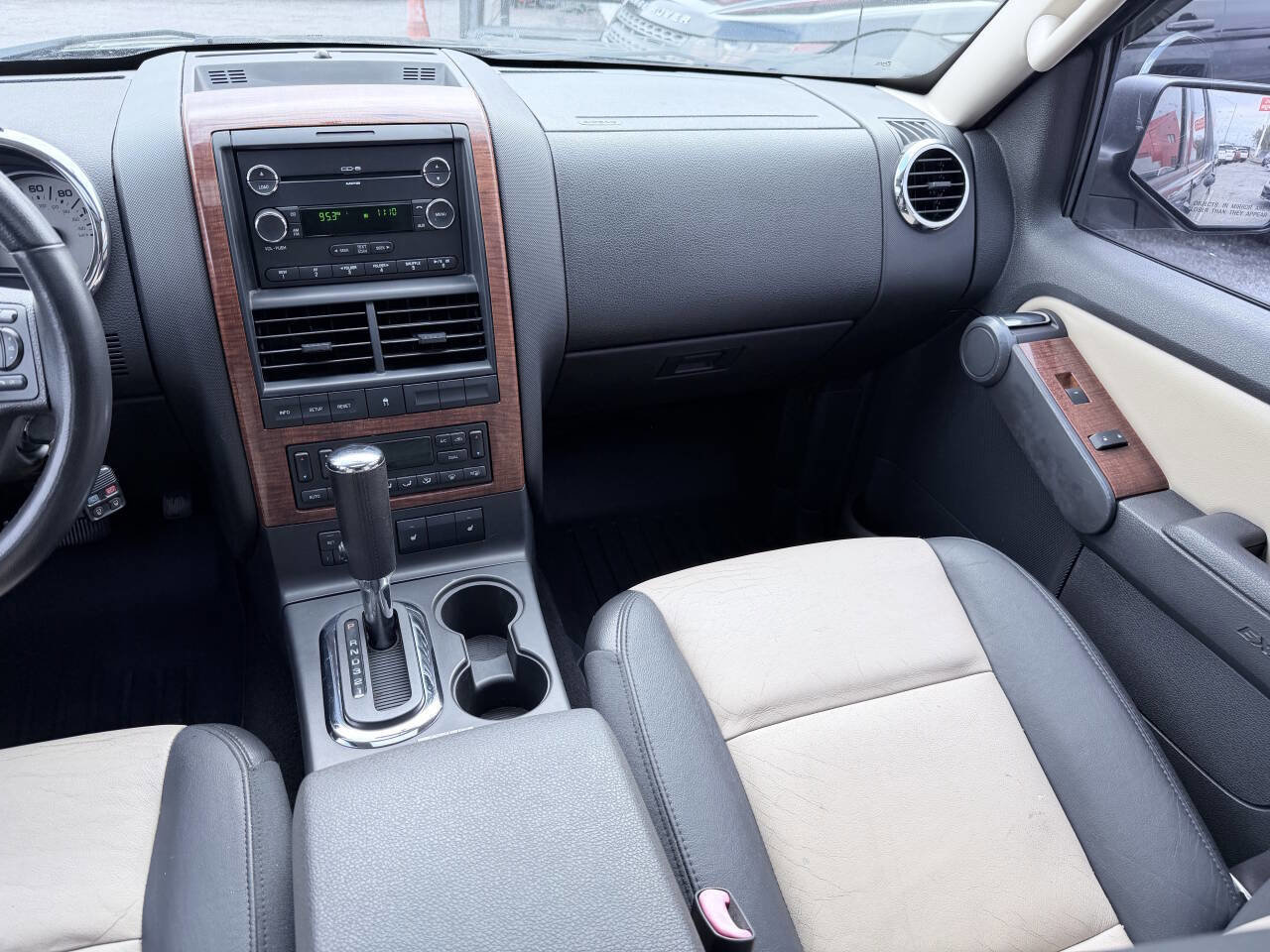 Used 2010 Ford Explorer Eddie Bauer image 16