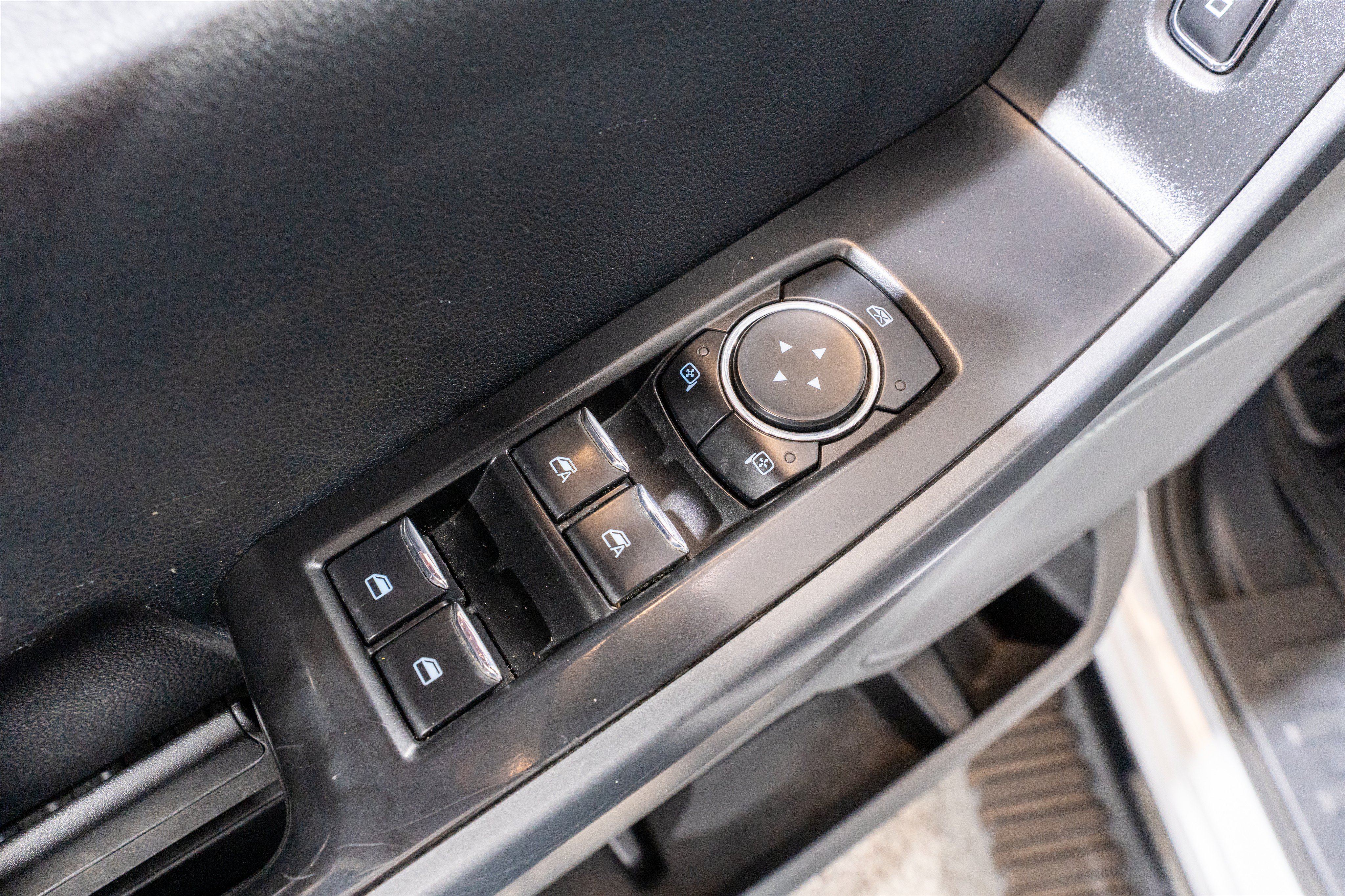 Used 2023 Ford F350 XLT w/ 360-Degree Camera Package AWD/4WD image 17