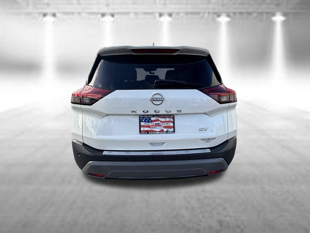 Used 2022 Nissan Rogue SV w/ SV Premium Package FWD image 5