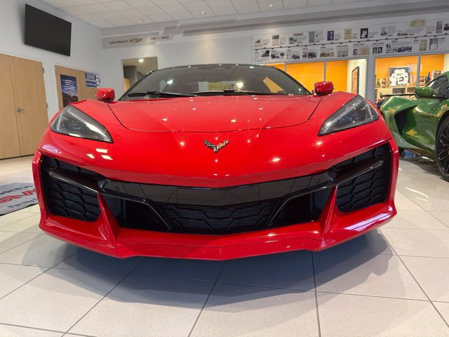 Used 2024 Chevrolet Corvette Z06 RWD image 7