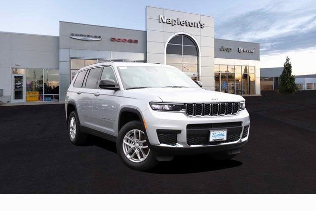 New 2025 Jeep Grand Cherokee L Laredo w/ Luxury Tech Group I AWD/4WD image 1