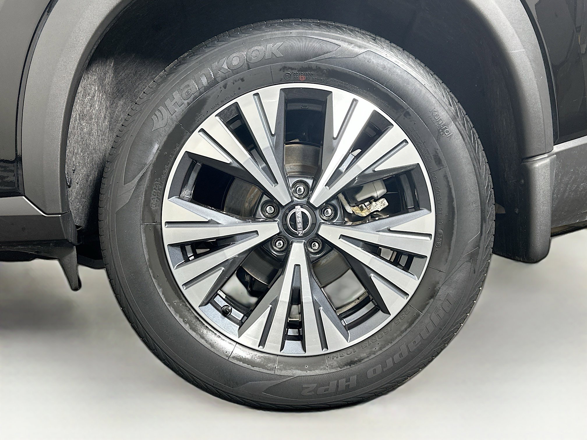 Used 2023 Nissan Rogue SV w/ SV Premium Package image 11