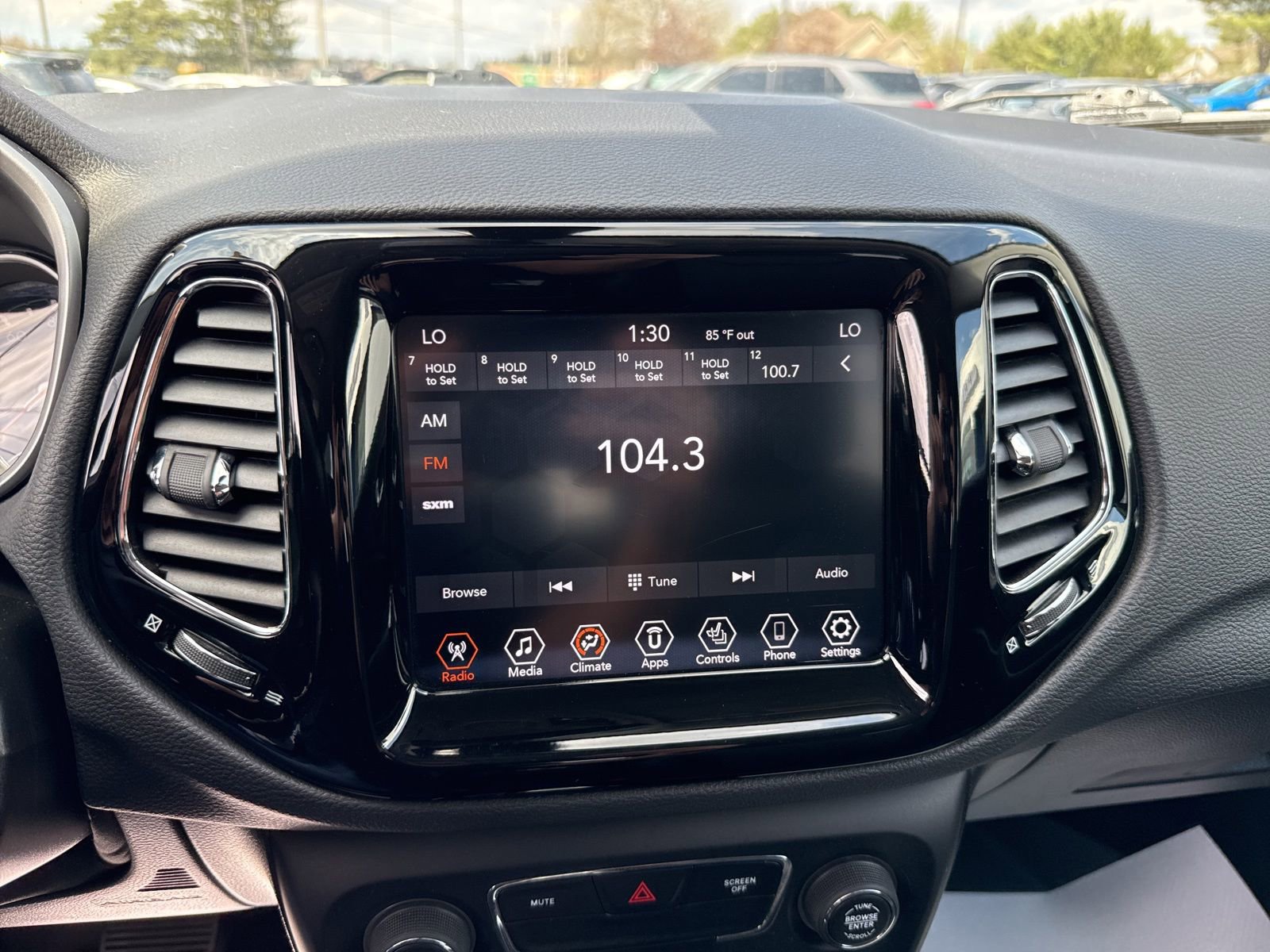 Used 2019 Jeep Compass Limited AWD/4WD image 29