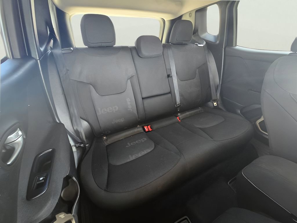 Used 2017 Jeep Renegade Latitude AWD/4WD image 42