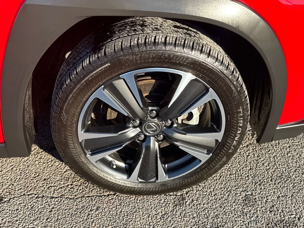 Used 2023 Lexus UX 250h AWD image 41
