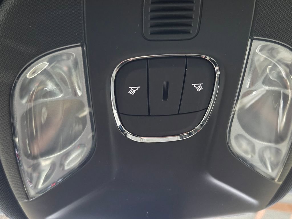 Certified 2022 Jeep Compass Limited image 26