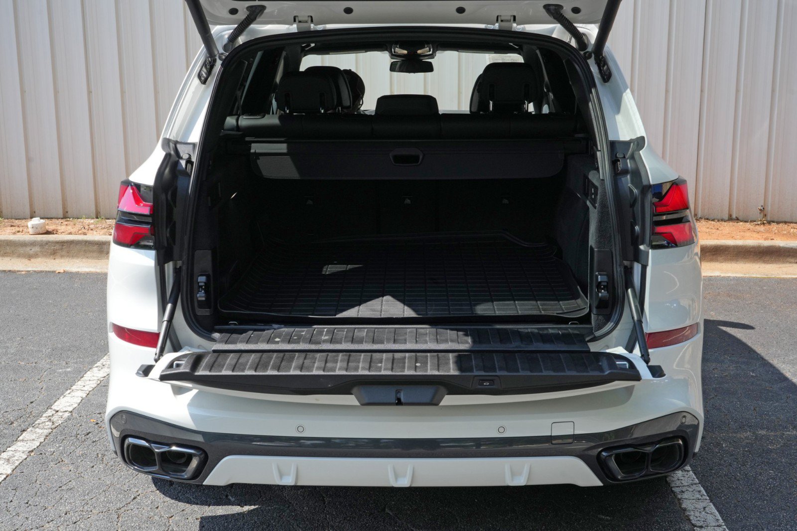 Used 2024 BMW X5 M60i AWD/4WD image 10