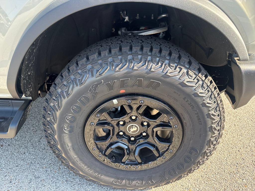 New 2026 Ford Bronco Outer Banks w/ Sasquatch Package AWD/4WD image 11