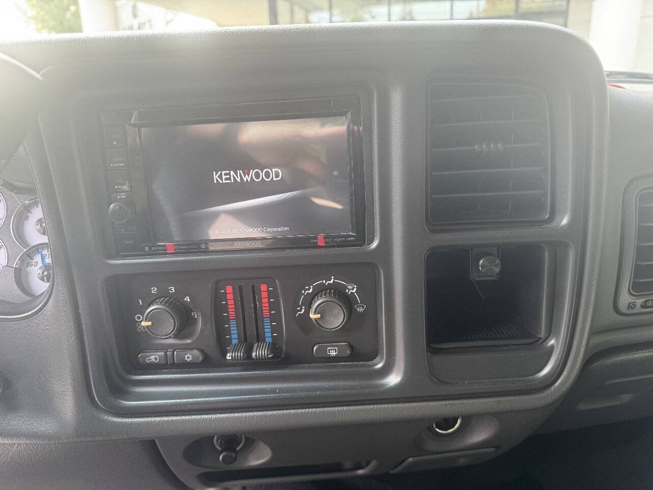Used 2007 Chevrolet Silverado 1500 LT w/ Extended Cab Value Package RWD image 19