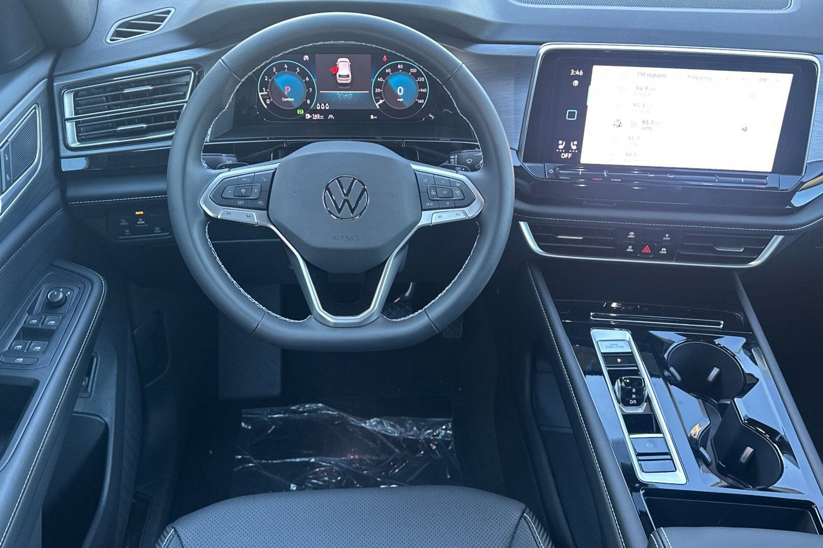 New 2026 Volkswagen Atlas Cross Sport SE FWD image 14