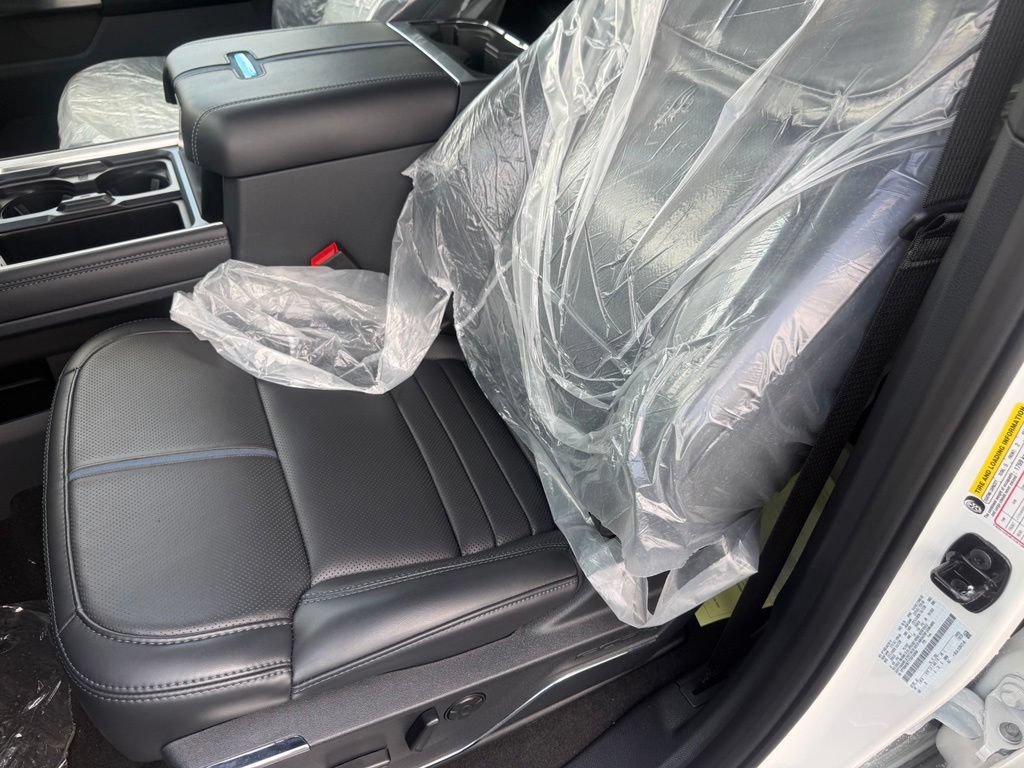 New 2026 Ford F350 Platinum AWD/4WD image 17
